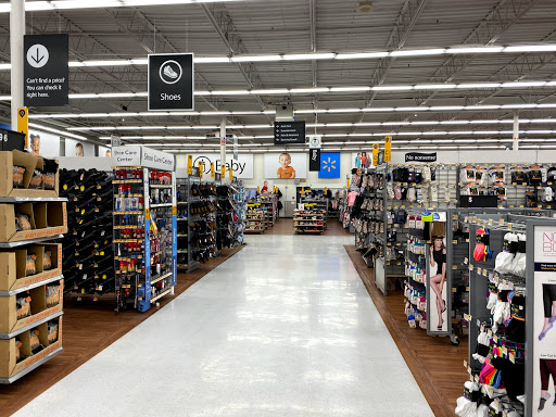 Discount Store «Walmart», reviews and photos, 900 Boston Post Rd, Guilford, CT 06437, USA