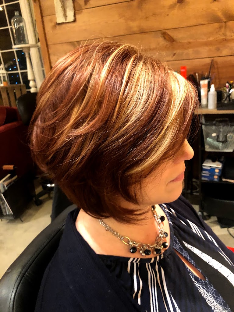 Jen Ruiz Hair Designs 16059