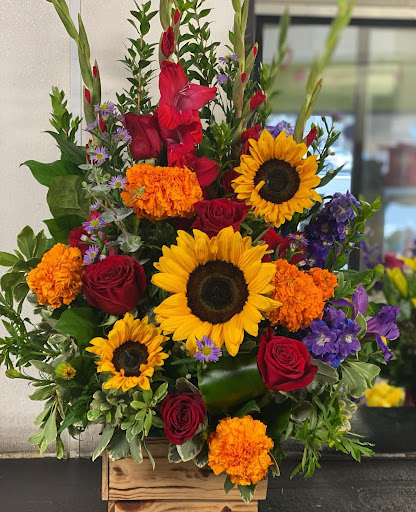 Florist «East Bay Flowers», reviews and photos, 1200 E 14th St, San Leandro, CA 94577, USA