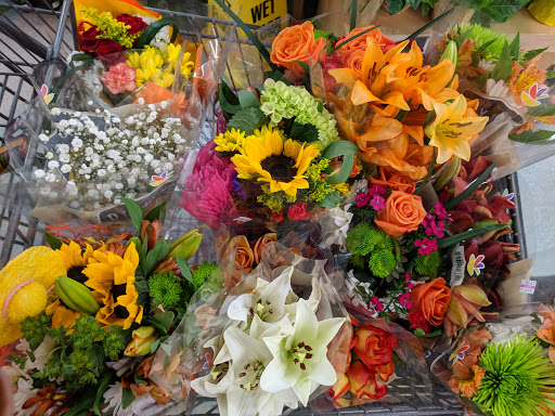 Grocery Store «Stop & Shop», reviews and photos, 90 Pleasant Valley St, Methuen, MA 01844, USA