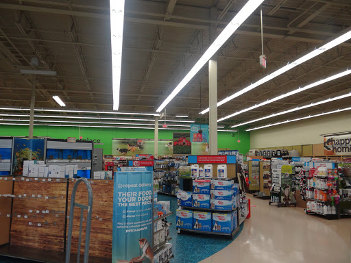 Pet Supply Store «Petco Animal Supplies», reviews and photos, 11331 W Broad St #151, Glen Allen, VA 23060, USA