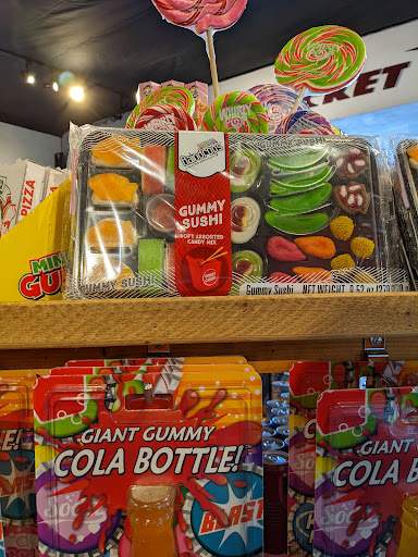 Candy Store «Rocket Fizz Valencia», reviews and photos, 24300 Town Center Dr #103, Valencia, CA 91355, USA