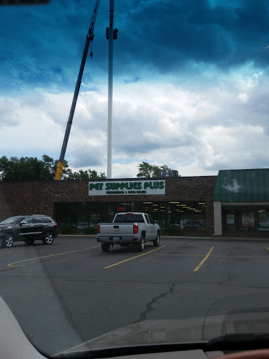 Pet Supply Store «Pet Supplies Plus», reviews and photos, 1791 W Columbia Ave, Battle Creek, MI 49015, USA