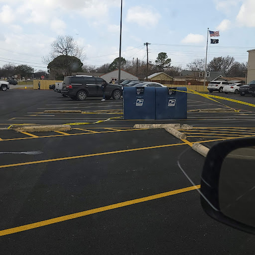 Shopping Mall «Plymouth Park Shopping Center», reviews and photos, 1625 N Story Rd, Irving, TX 75061, USA