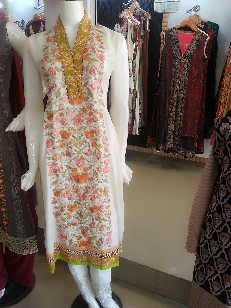 New Riwaj Boutique