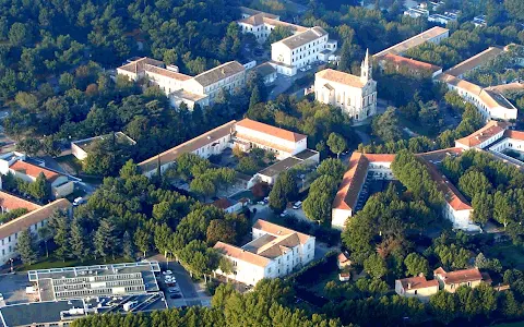Hospital Center Montfavet Avignon image