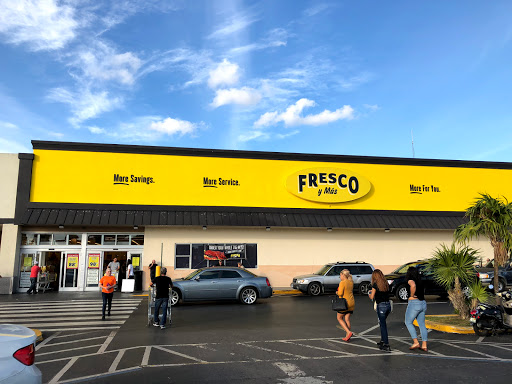Fresco y Más, 3701 NW 7th St, Miami, FL 33126, USA, 