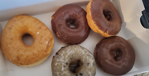 Donut Shop «Ocean Springs Donuts», reviews and photos, 2408 Government St, Ocean Springs, MS 39564, USA