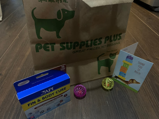 Pet Supply Store «Pet Supplies Plus», reviews and photos, 955 Co Rd E East #100, Vadnais Heights, MN 55127, USA