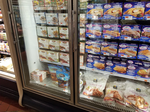 Grocery Store «Whole Foods Market», reviews and photos, 40 Railroad St, Andover, MA 01810, USA