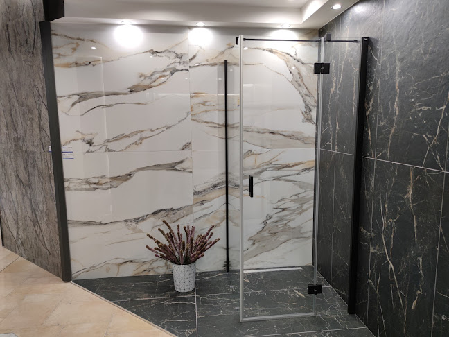 BLU Salony Łazienek Nowy Sącz: płytki łazienkowe i projekty łazienek - Projektant wnętrz