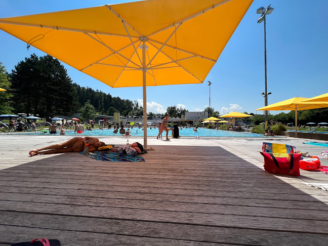 Hallen- und Freibad Lättich