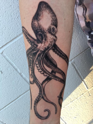 Tattoo Shop «PermaGrafix Tattoo», reviews and photos, 2217 Santiam Hwy SE, Albany, OR 97322, USA