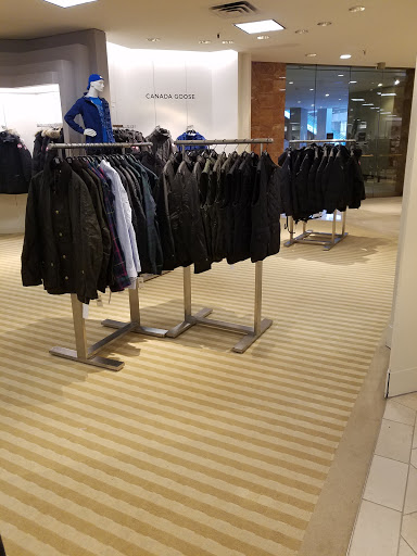 Department Store «Saks Fifth Avenue», reviews and photos, 101 W 5th St, Cincinnati, OH 45202, USA