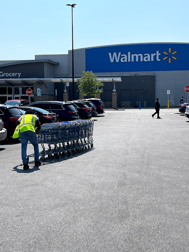 Department Store «Walmart Supercenter», reviews and photos, 1300 Desplaines Ave, Forest Park, IL 60130, USA