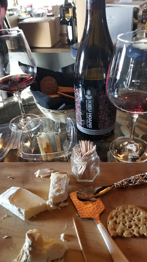 Wine Store «Uncorked The Wine Shop», reviews and photos, 302 Pier Ave, Hermosa Beach, CA 90254, USA