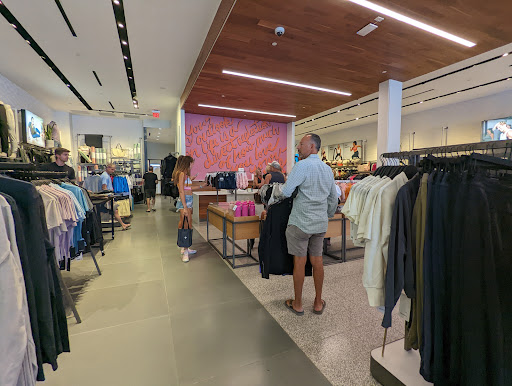 Sportswear Store «Lululemon», reviews and photos, 7007 Friars Rd #900b, San Diego, CA 92108, USA