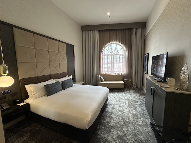 https://www.hilton.com/en/hotels/wlgntdi-doubletree-wellington/?SEO_id=GMB-APAC-DI-WLGNTDI
