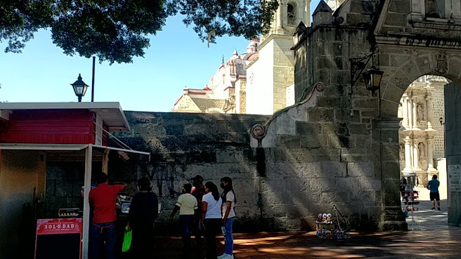 Plaza de la Danza by Google