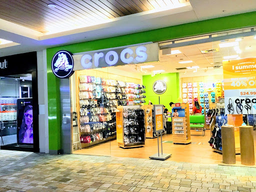 Crocs at Ala Moana Shopping Center