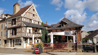 Le Cellier de Vignerons Bourguignons à Chablis