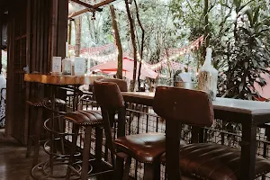 37 Park Medellín | Restaurante Bar image