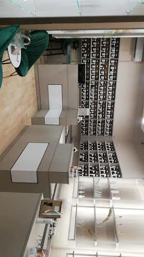 28ης Οκτωβρίου 6, Θεσσαλονίκη 570 08