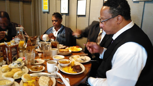 American Restaurant «Cracker Barrel Old Country Store», reviews and photos, 4210 Marlane Dr, Grove City, OH 43123, USA