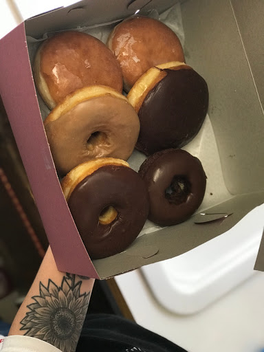 Donut Shop «Donut King», reviews and photos, 150 W Grant Rd, Tucson, AZ 85705, USA