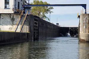 Erie Canal Cruises image