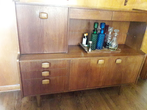 Furniture Store «San Antonio Furniture Finders», reviews and photos, 617 Fredericksburg Rd, San Antonio, TX 78201, USA