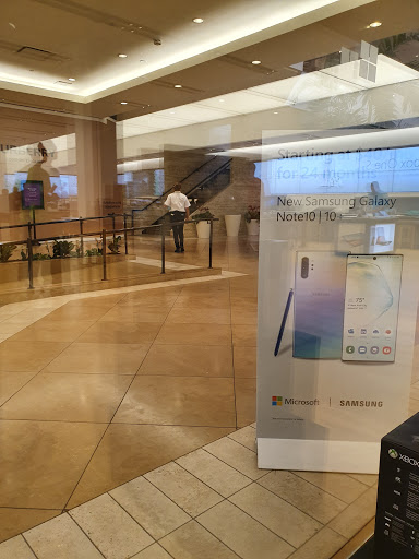 Computer Store «Microsoft Store - South Coast Plaza», reviews and photos, 3333 Bristol St #1249, Costa Mesa, CA 92626, USA