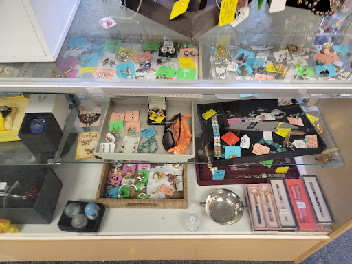 Consignment Shop «New to You Consignment Shop», reviews and photos, 1916 Forest Dr, Annapolis, MD 21401, USA