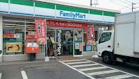ファミリーマート 相模原当麻店