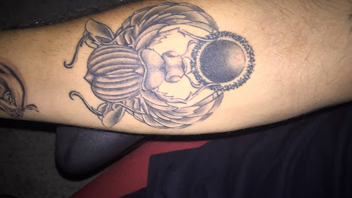 Tattoo Shop «Mr. Williams Tattoo Co.», reviews and photos, 216 E Main St, Tavares, FL 32778, USA