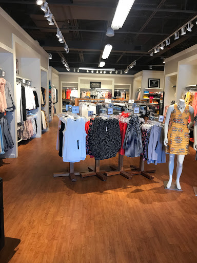 Shopping Mall «Aurora Farms Premium Outlets», reviews and photos, 549 S Chillicothe Rd, Aurora, OH 44202, USA