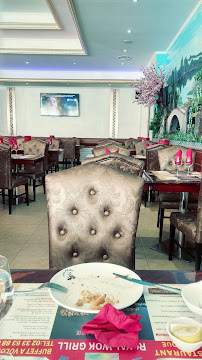 Atmosphère du Restaurant chinois Royal Wok Grill Cherbourg à Glacerie (La) - n°12