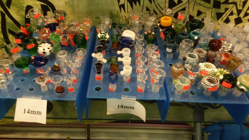 Tobacco Shop «One Love Tobacco & Gifts», reviews and photos, 7116 Gulf Blvd, St Pete Beach, FL 33706, USA