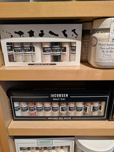 Kitchen Supply Store «Williams-Sonoma», reviews and photos, 352 Adams Rd, Rochester Hills, MI 48309, USA