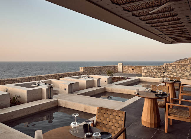 https://www.hilton.com/en/hotels/herrsqq-the-royal-senses-resort-and-spa-crete/?SEO_id=GMB-EMEA-QQ-HERRSQQ