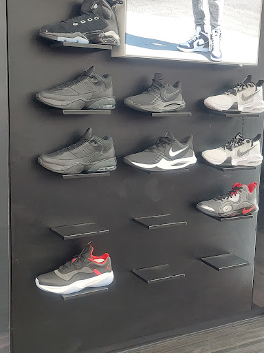 Shoe Store «WSS», reviews and photos, 8830 Garfield Ave, South Gate, CA 90280, USA