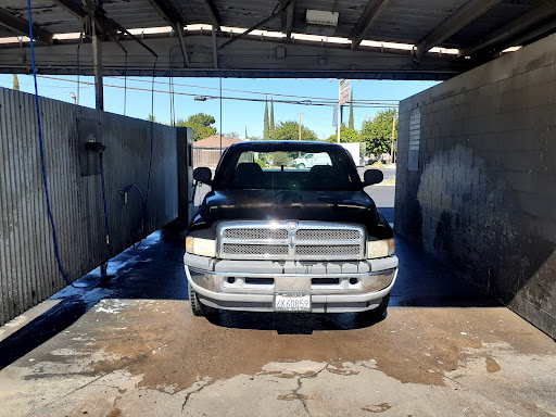 24 Hour Coin Op Car Wash en Ceres