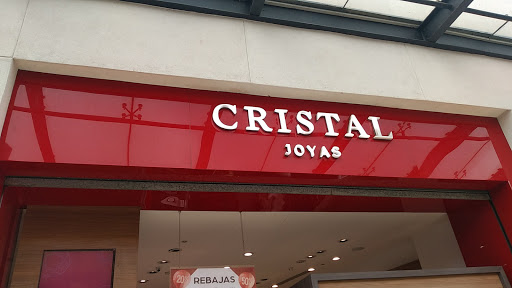 Cristal Joyas, Mundo E