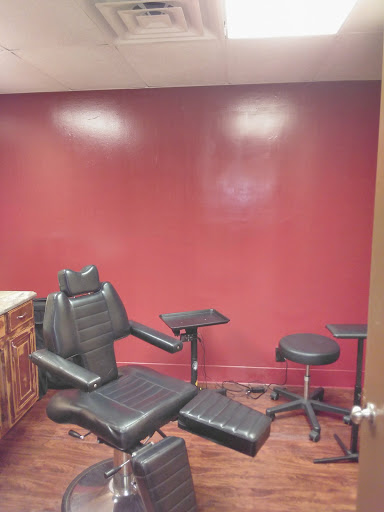 Tattoo Shop «Ink Gallery Tattoo», reviews and photos, 1019 Gallatin Pike S C, Madison, TN 37115, USA
