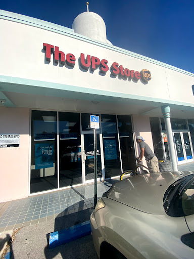 Shipping and Mailing Service «The UPS Store», reviews and photos, 1521 Alton Rd, Miami Beach, FL 33139, USA