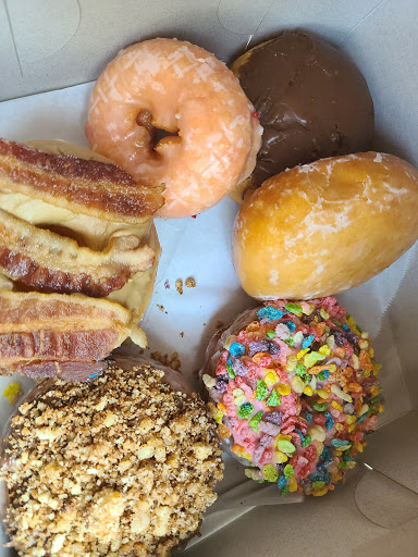 Donut Shop «AM Donut & Yogurt», reviews and photos, 305 Huntington Dr, Monrovia, CA 91016, USA