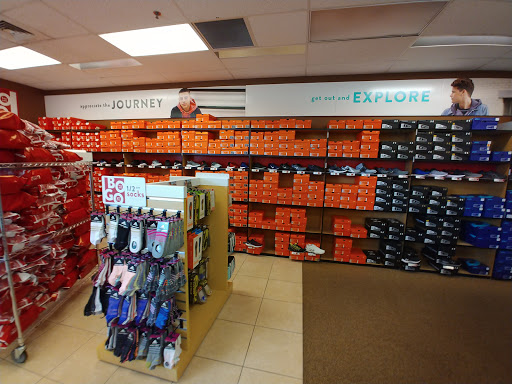 Shoe Store «Famous Footwear», reviews and photos, 518 N Milwaukee St, Boise, ID 83704, USA