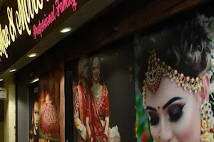 Mac & Mirror | Best Beauty Parlour in Varanasi | Beauty Parlour in Varanasi image