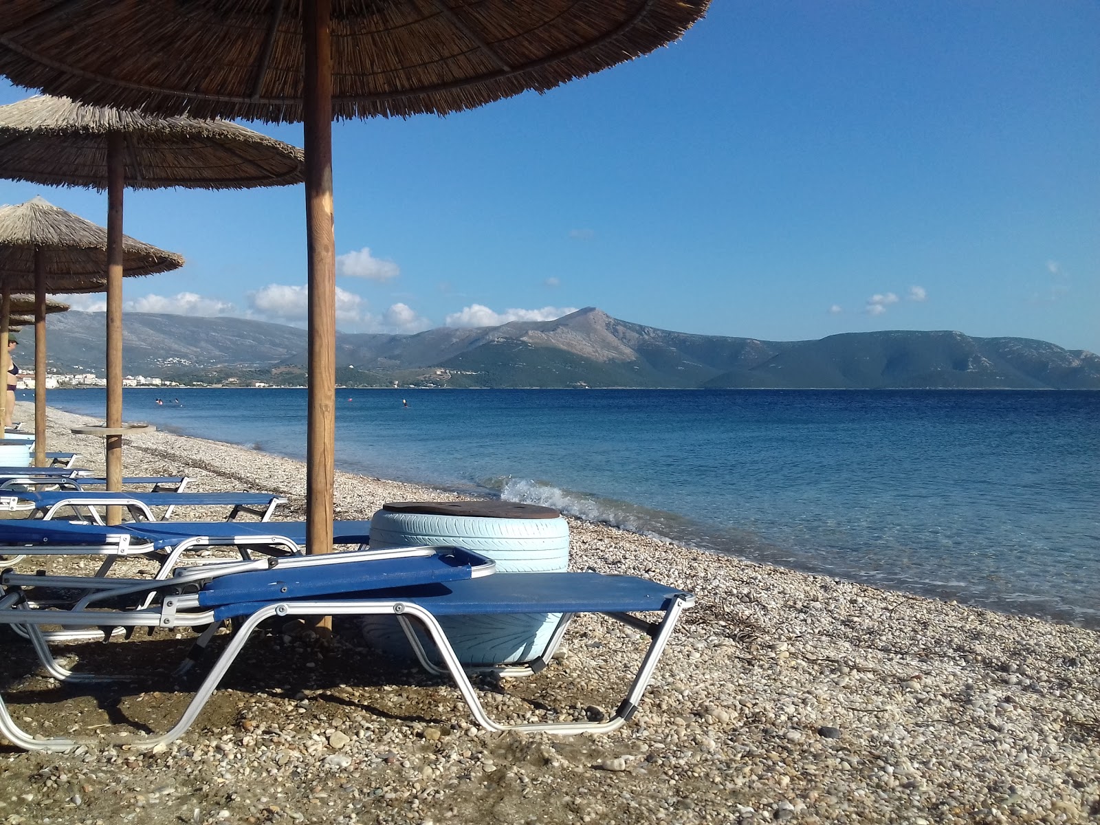 Φωτογραφία του Aria beach - δημοφιλές μέρος μεταξύ λάτρεις της χαλάρωσης