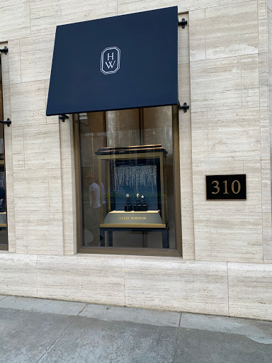 Jewelry Store «Harry Winston», reviews and photos, 310 N Rodeo Dr, Beverly Hills, CA 90210, USA